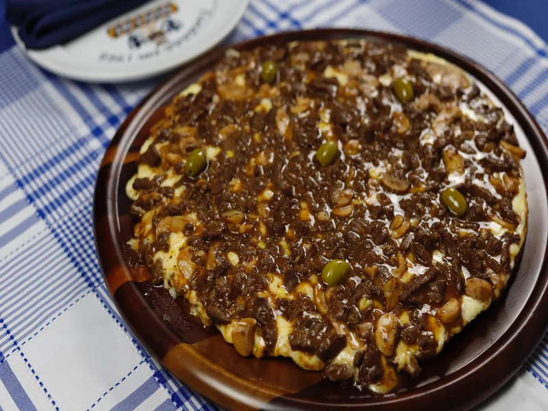 Pizza Filé ao Molho Madeira